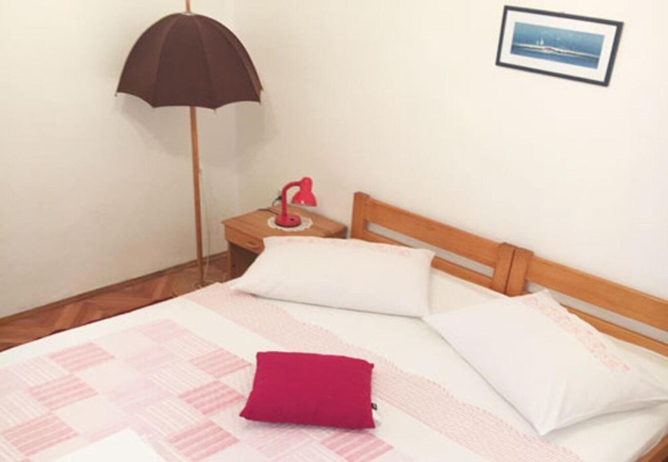 Apartments And Rooms Tomo 1 - At The Beach Zaostrog Exterior photo